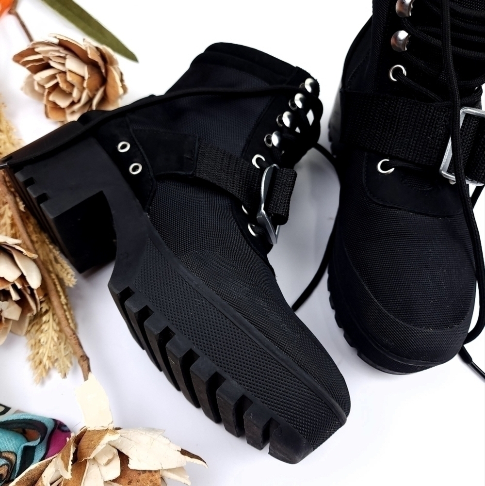 Steve Madden Sz 8.5m Black Platform Boots - Picture 2 of 13